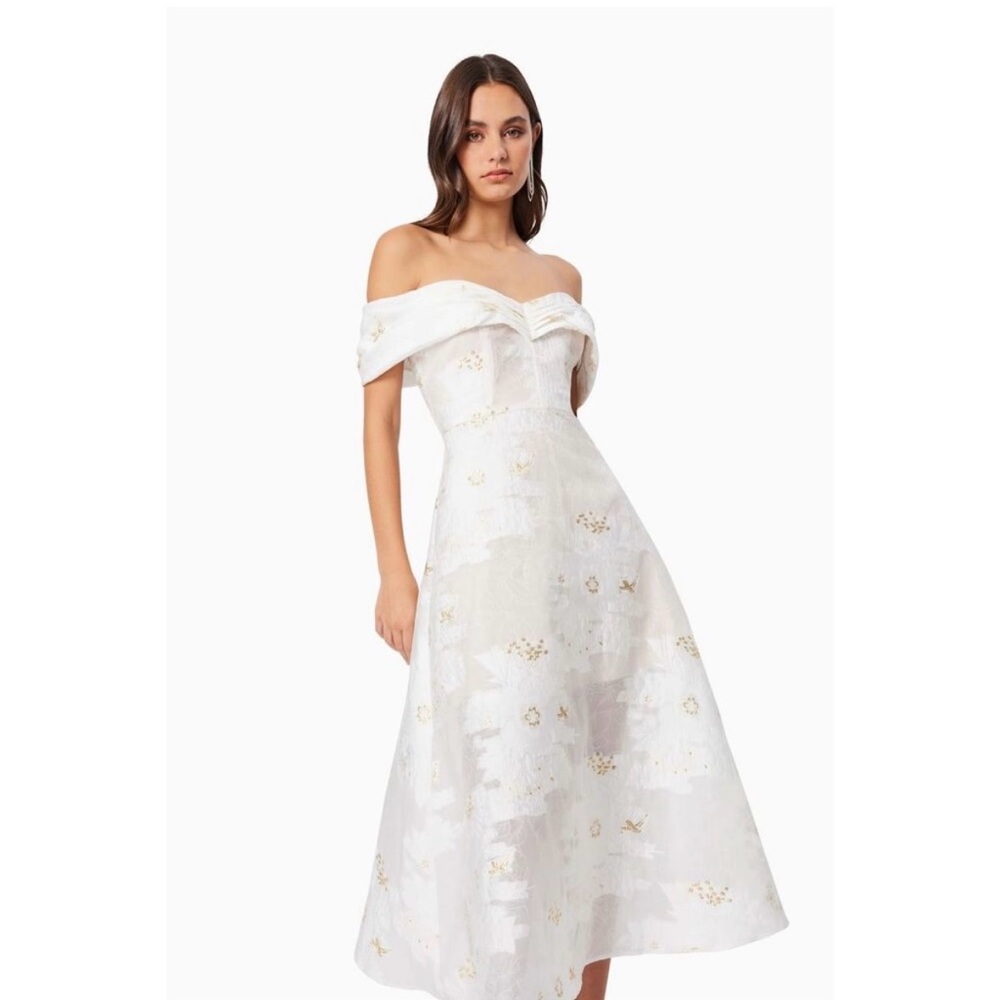 Elliatt Octavia Sweetheart Midi Dress
